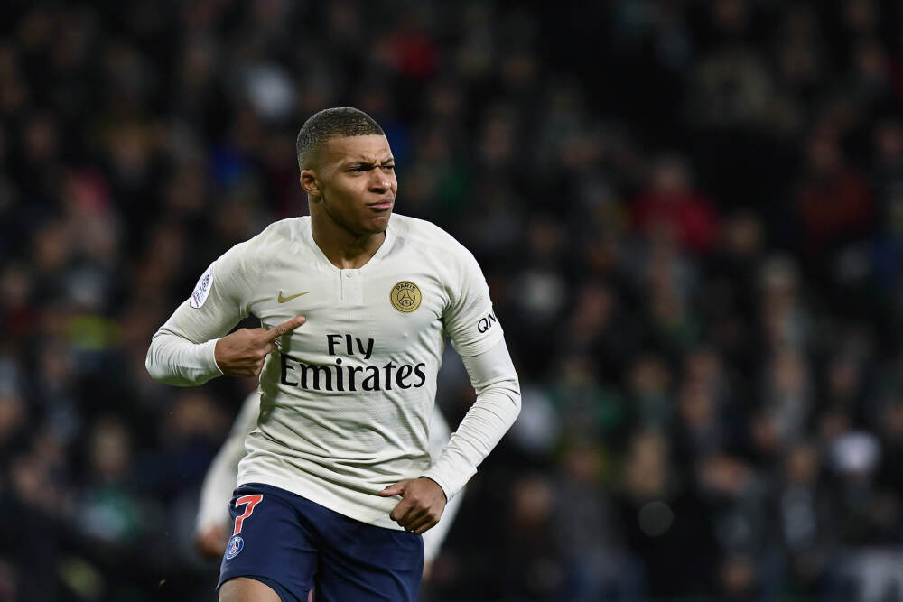 李承佑15.9亿韩元是K联赛收入最高的韩国球员，林加德19.5亿韩元